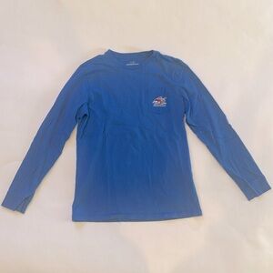 Like new boy’s Vineyard Vines long sleeve tee size:M